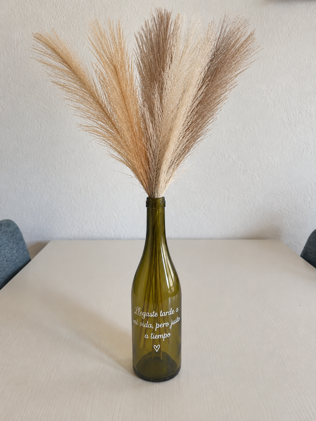 Botella de vino personalizada con vinilo